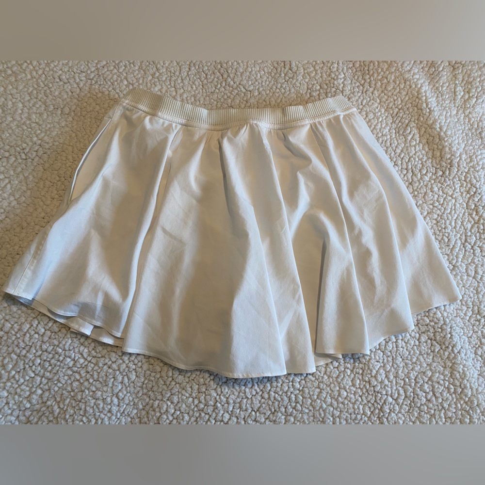 Lululemon Skirt with pockets